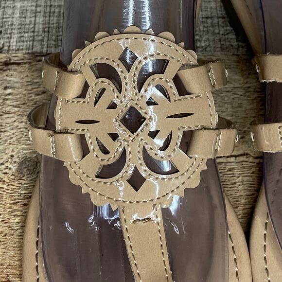 Circus by Sam Edelman Cherri Medallion Thong Sandals Tan Patent Leather Size 9 - Picture 3 of 10